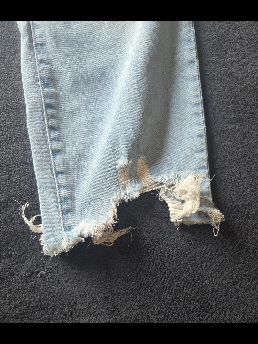 Judy Blue Light Blue Distressed Women’s Jeans - Picture 3 of 12